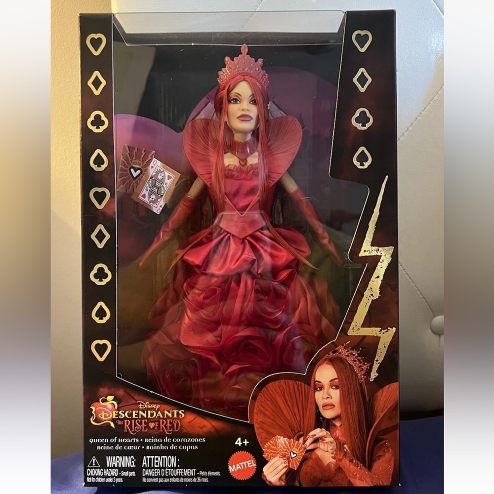 Mattel Disney Descendants Queen of Hearts Doll - Red and Gold